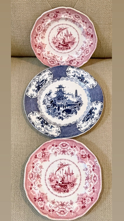 Pair 2 Designer Oriental antique English Chinese Pink Red Pagoda plates 7.25d