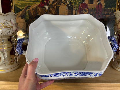 Stunning large Spode Blue Italian lidded tureen!