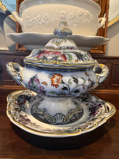 RESERVED Live 6/2 for T - Stunning Mason’s Lidded Tureen with Underplate