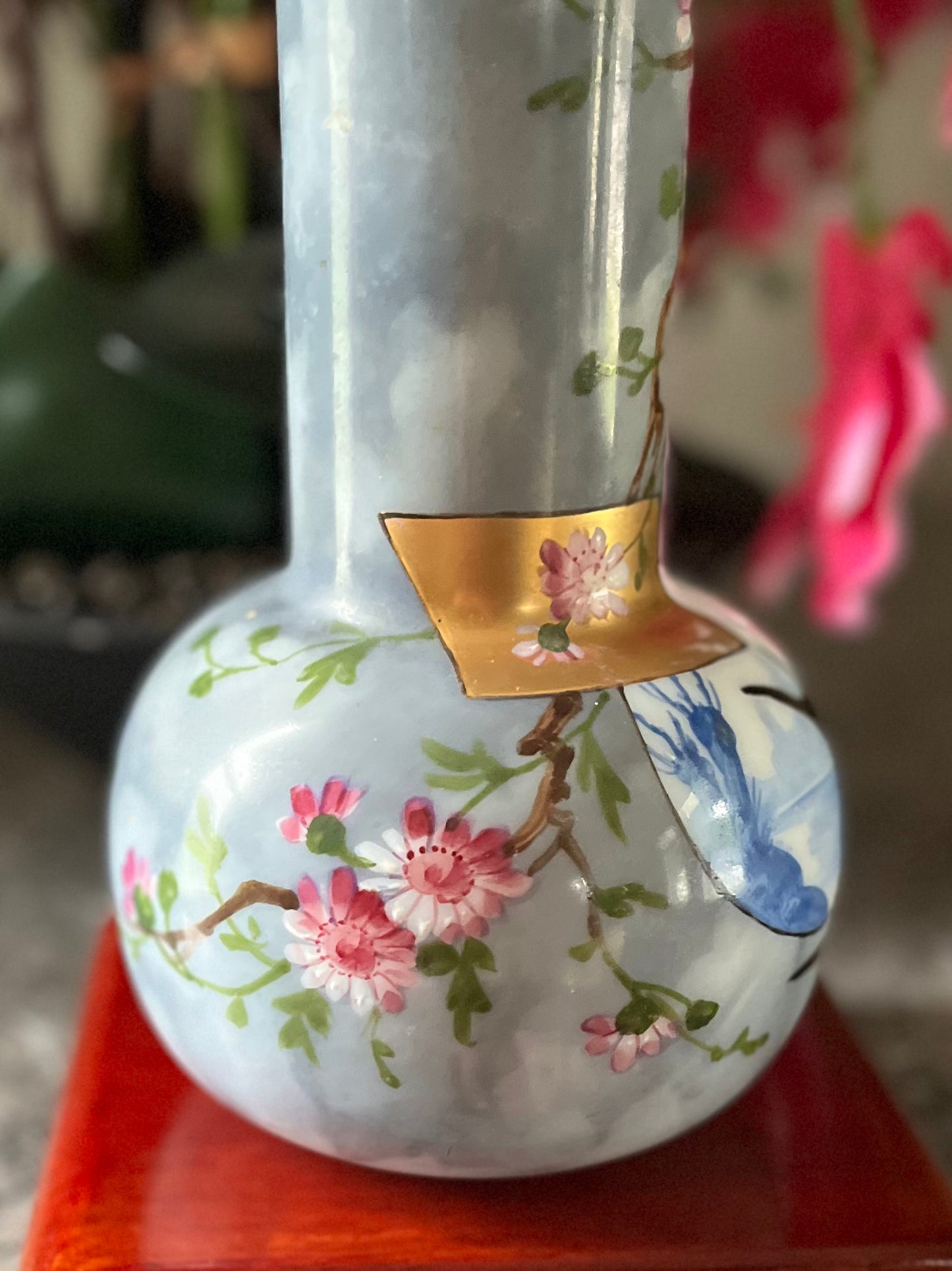 Live 06/29 Stunning Baccarat French Japonisme Opaline Glass Cabinet Vase - Late 1800’s