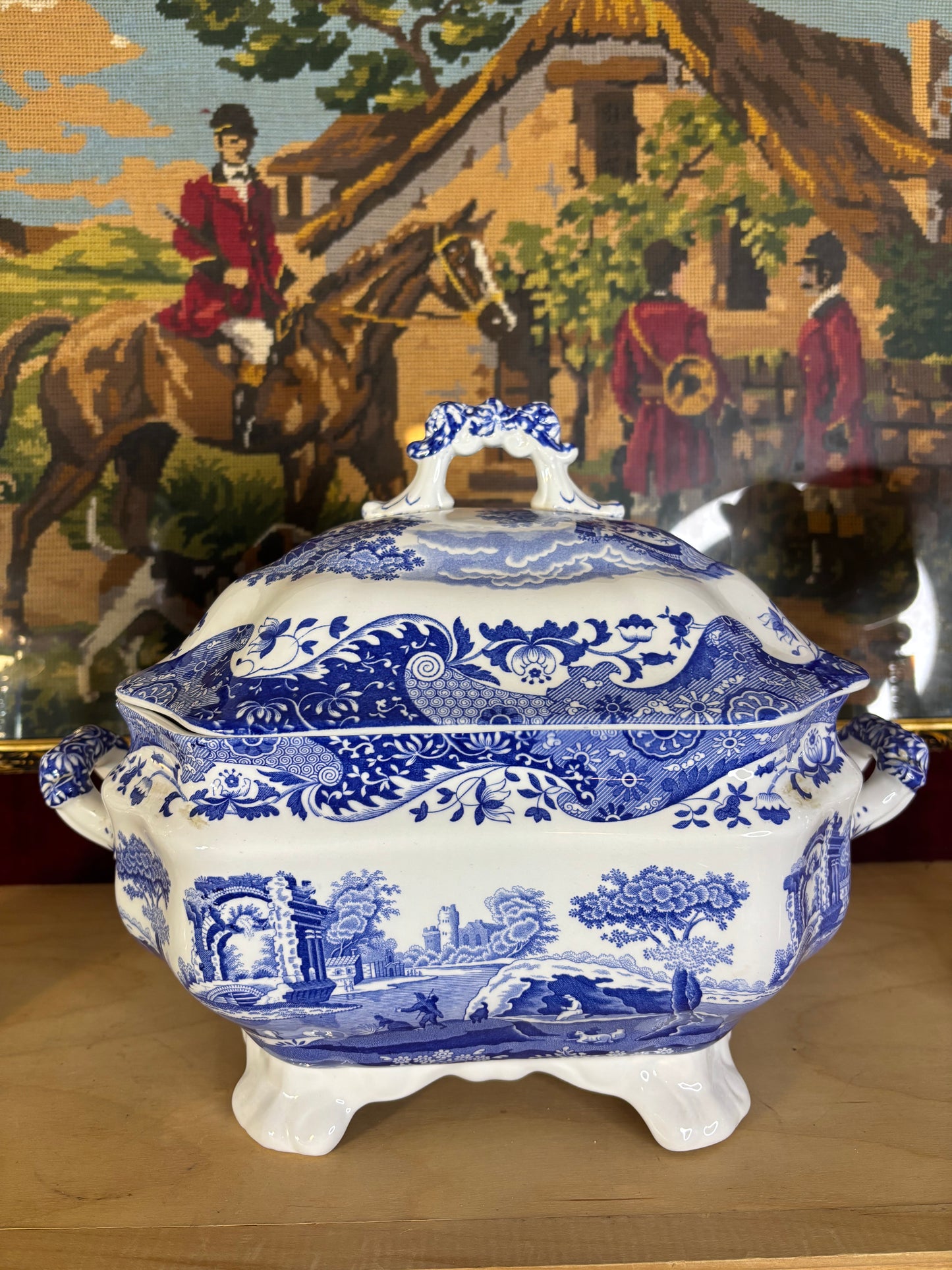 Stunning large Spode Blue Italian lidded tureen!