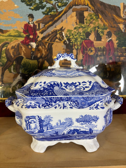 Stunning large Spode Blue Italian lidded tureen!