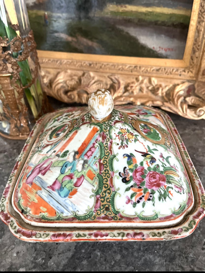 Rare Celadon/Floral-Interior Rose Medallion Covered Dish (19th C. Chinese Export)