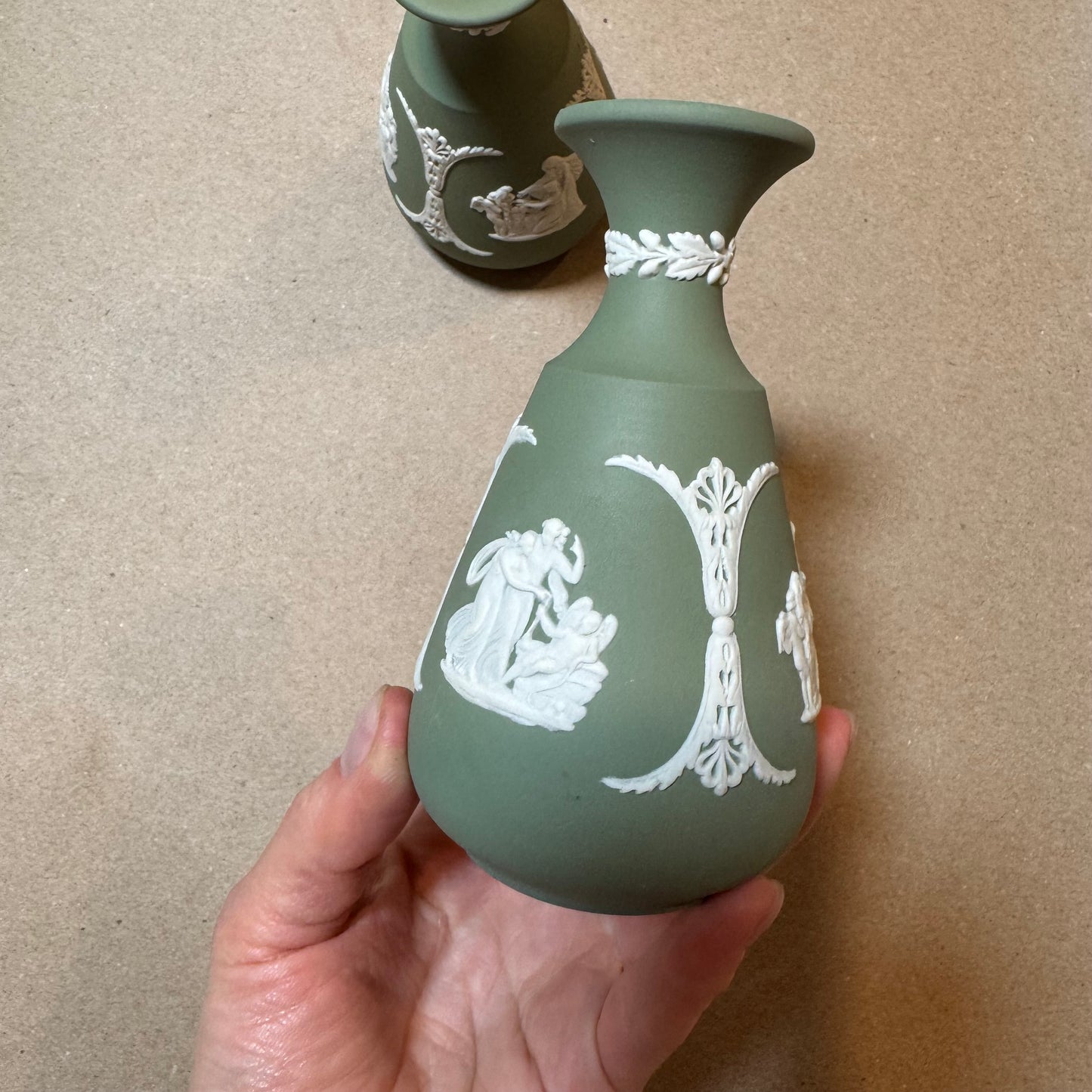 Live 06/15 sage green bud vases pair Wedgwood