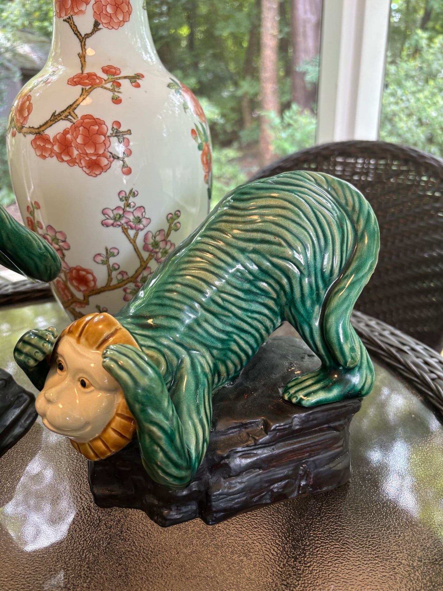 Precious pair of hear no evil, see no evil monkeys!