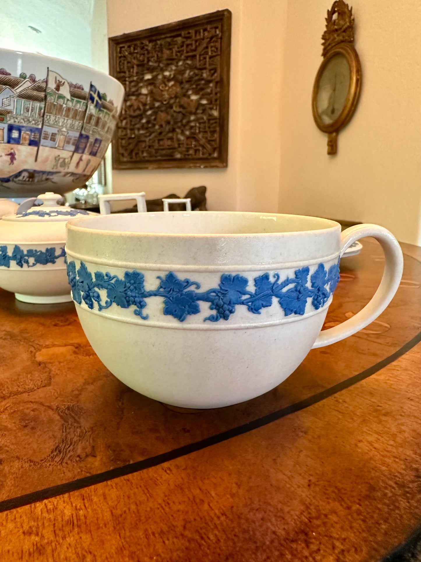 Antique Wedgwood Smear-Glazed Stoneware Teacup with Lavender Sprigged Grapes