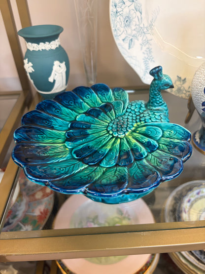 Gorgeous peacock figurine!