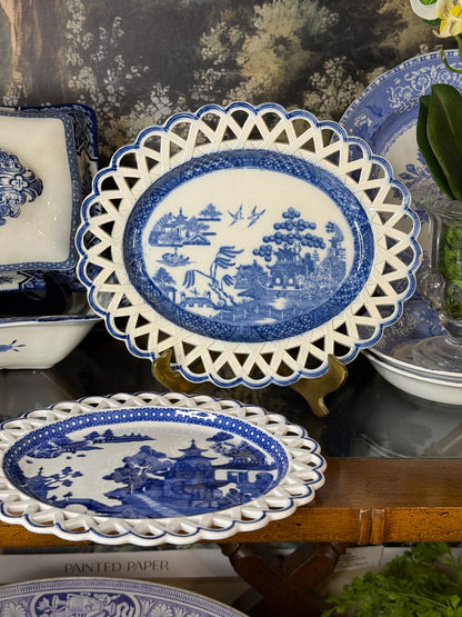 Pair of Antique Pearlware Blue & White Willow Pierced Oval Plates, 9.5" & 10"D | c.1800 | DA4541 & DA4542