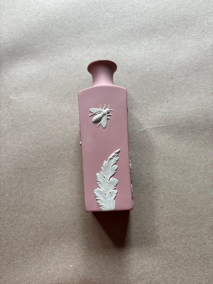 Gorgeous pink bee bud vase Wedgwood