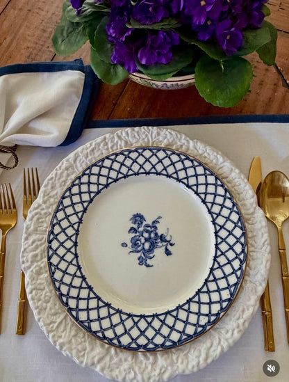 Vintage Bordallo Pinheiro White Cabbage Chargers | Set of 11 | Made in Portugal | 11.5"D