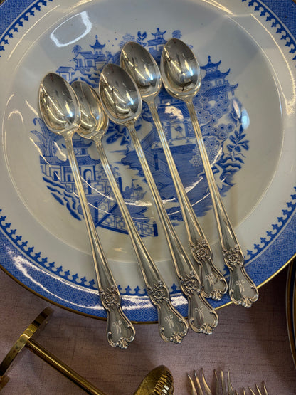 Lovely silverplated spoons with M monogram! Set of 5!