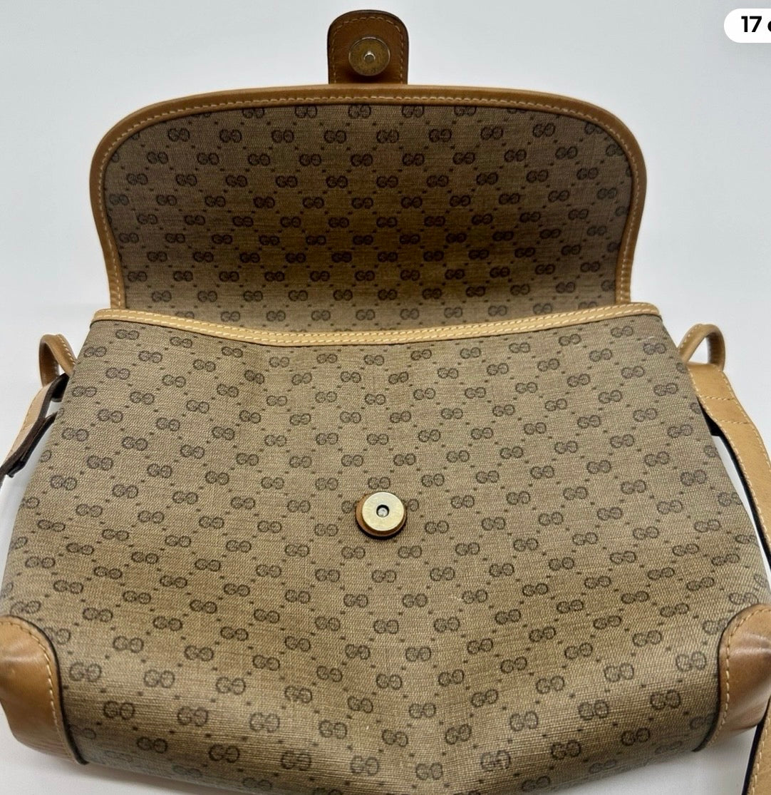 Vintage Gucci Horsebit GG Monogram beige & Brown Leather Trim Crossbody Handbag