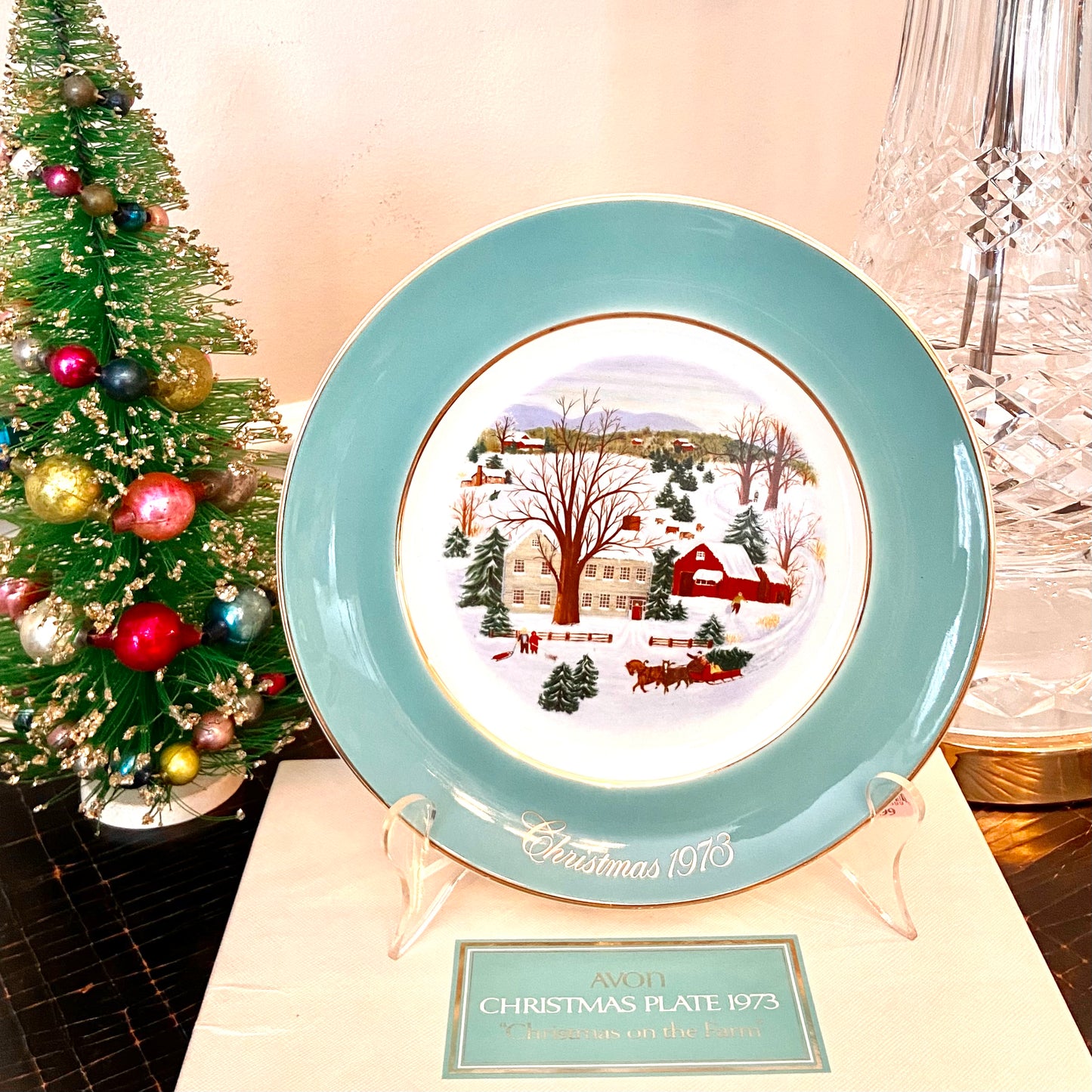 Vintage Endcot Wedgwood stamped Christmas plate circa 1973 in box