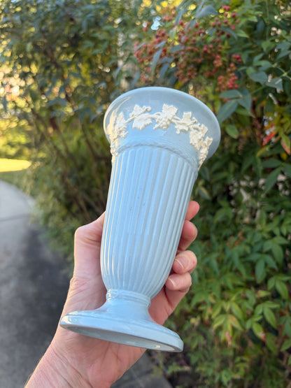 Lovely Wedgwood Queen’s Ware vase!