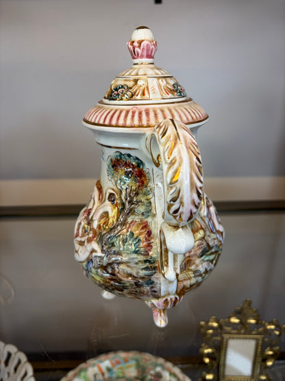 Lovely Capodimonte Italian tea pot!