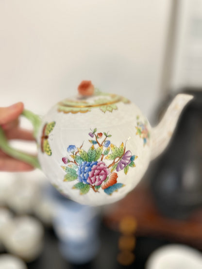 Lovely Herend Teapot in the Queen Victoria Pattern