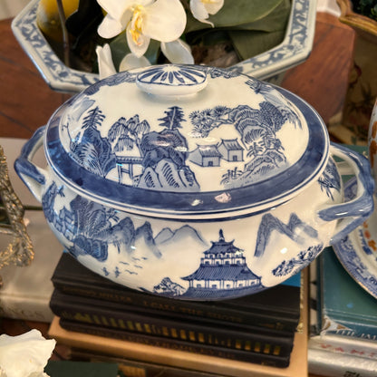 Vintage blue and white chinoiserie lidded dish