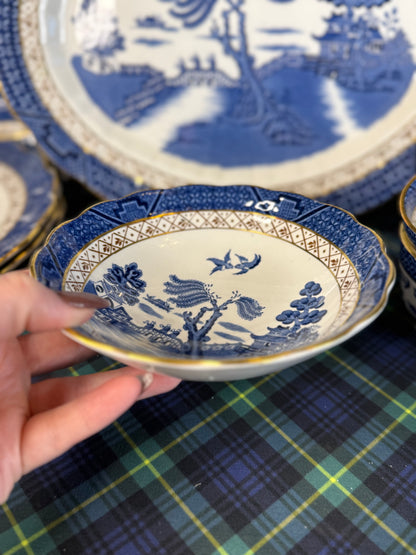 Vintage Booths Real Old Willow Bowl | A8025 | 6.25” Scalloped Rim | Made in England