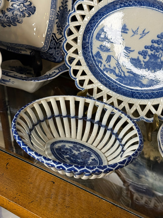 Antique Early 19th Century Pearlware Basket Weave Dish | c. 1800s | DA4391
