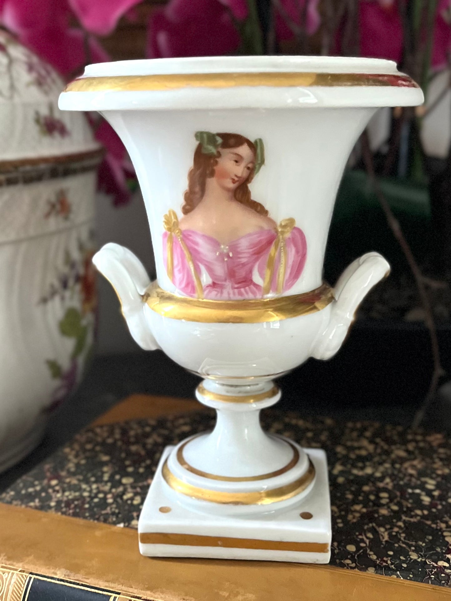 Live 06/22 Pair of Old Paris Hand-Painted Portrait Urns | 19th Century 2 Sided Decoration