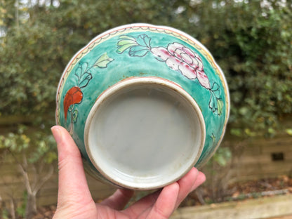Vintage chinoiserie floral bowl!
