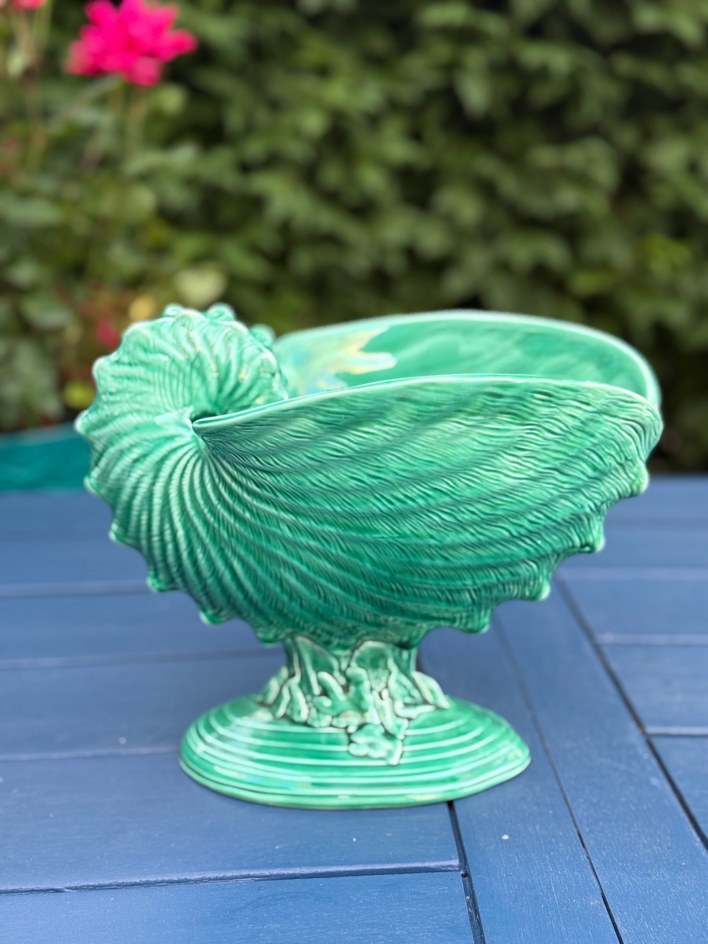 Vintage Large Wedgwood Green Majolica Nautilus Shell | c.1955 | Style DA4509
