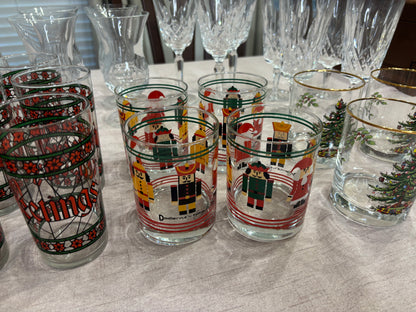 Georges Briard Christmas nutcracker and Santa glasses set of 4!