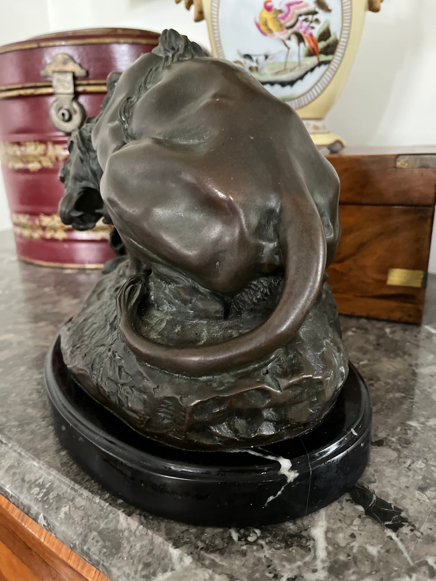 French Animalier Bronze Lion Sculpture “Lion au Serpent” (Barye Recast) on Marble Plinth — Early 20th Century