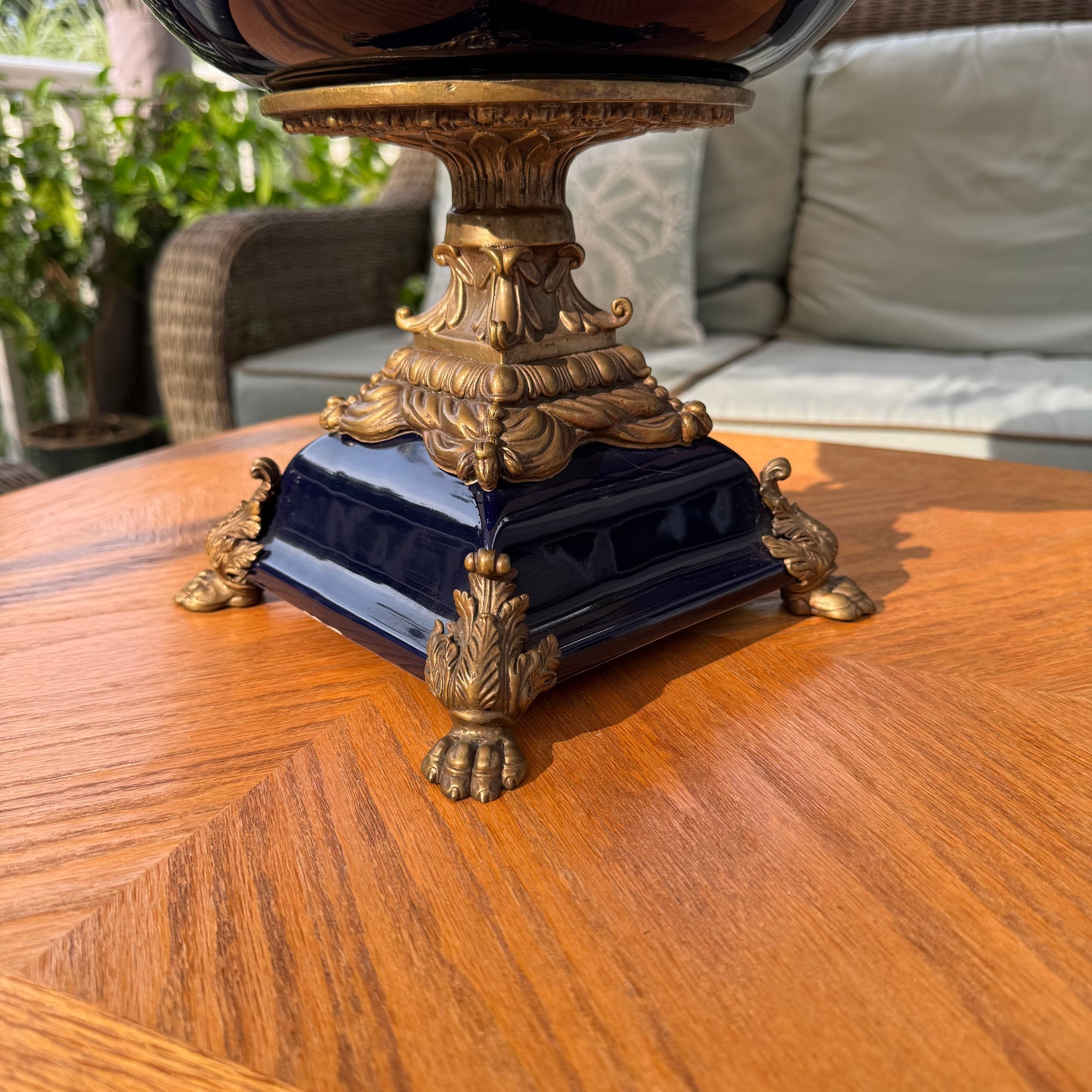 Live 09/01 porcelain bronze royal blue large compote