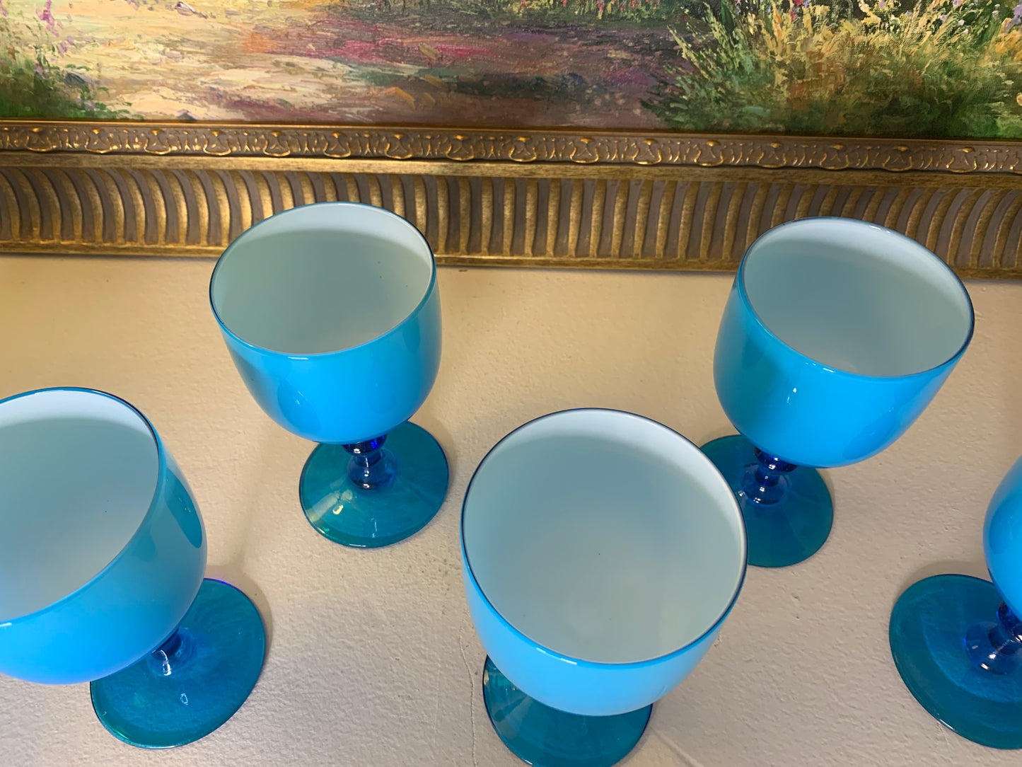 Stunning Italian Carlo Moretti Blue stemmed wine goblets set of 5!