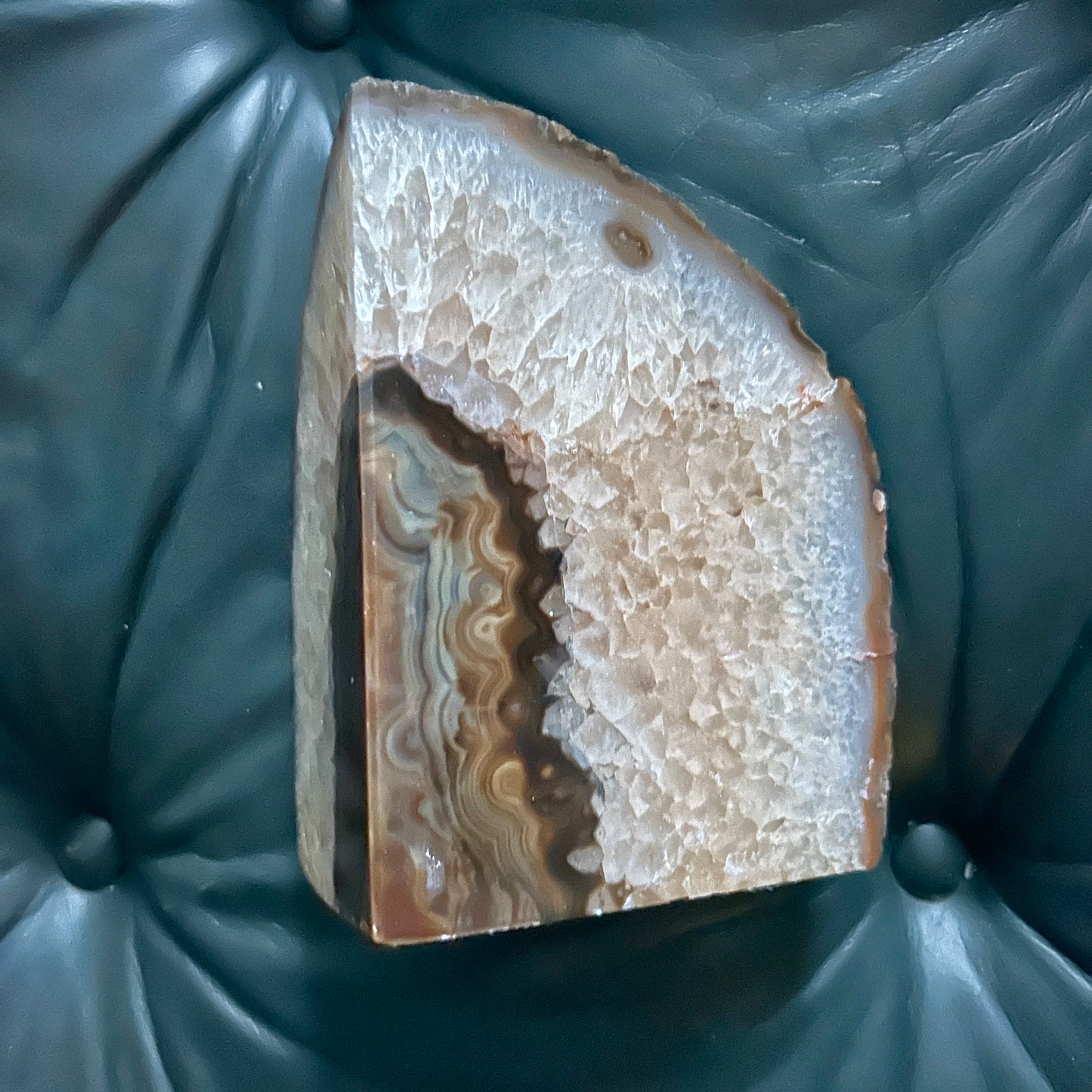 Geode Half Round, concave, with polished edge 6x5 decor