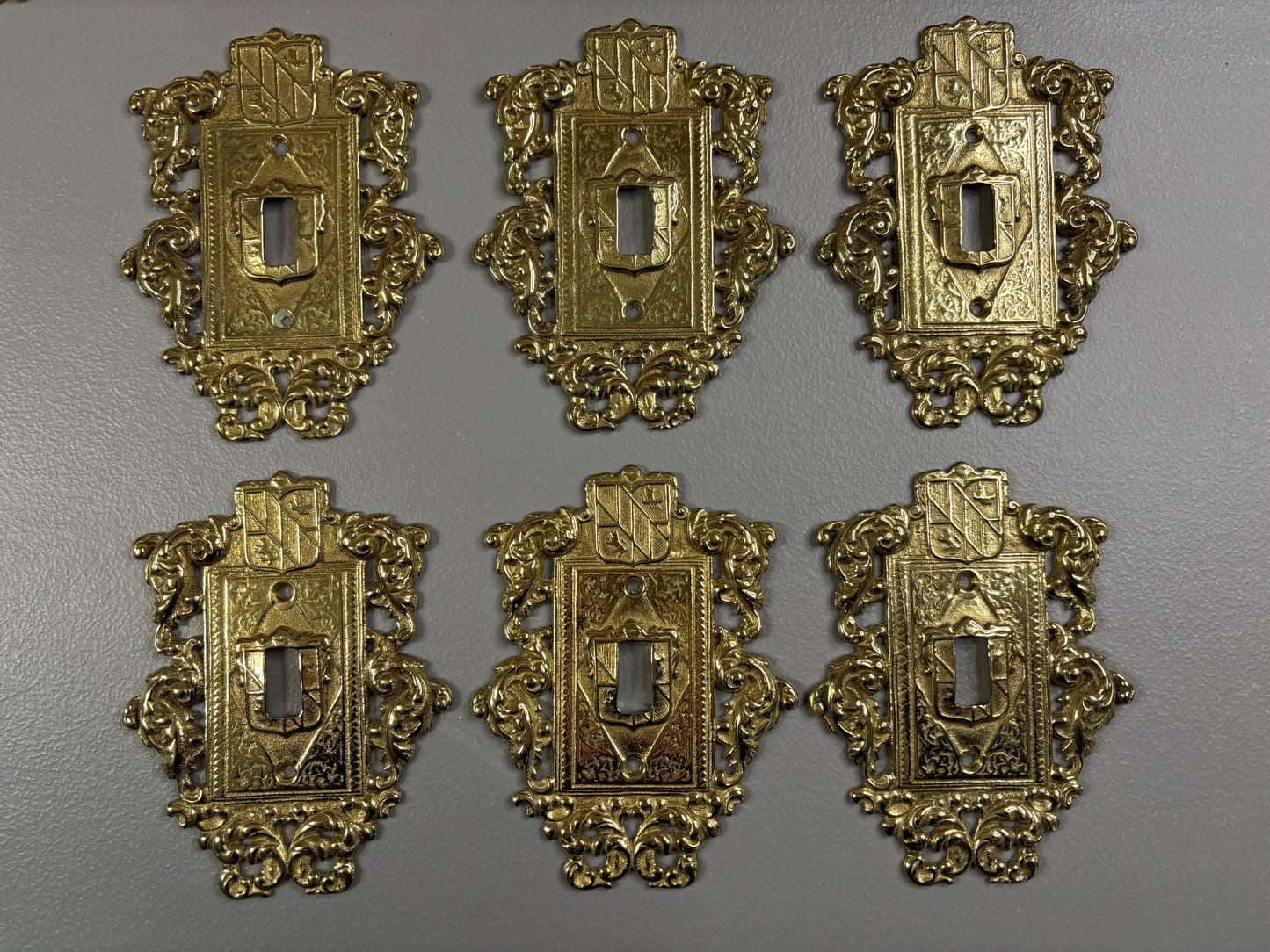 Gorgeous Virginia Metalcrafters brass switch plate cover for single switch! 6 available; sold separately!