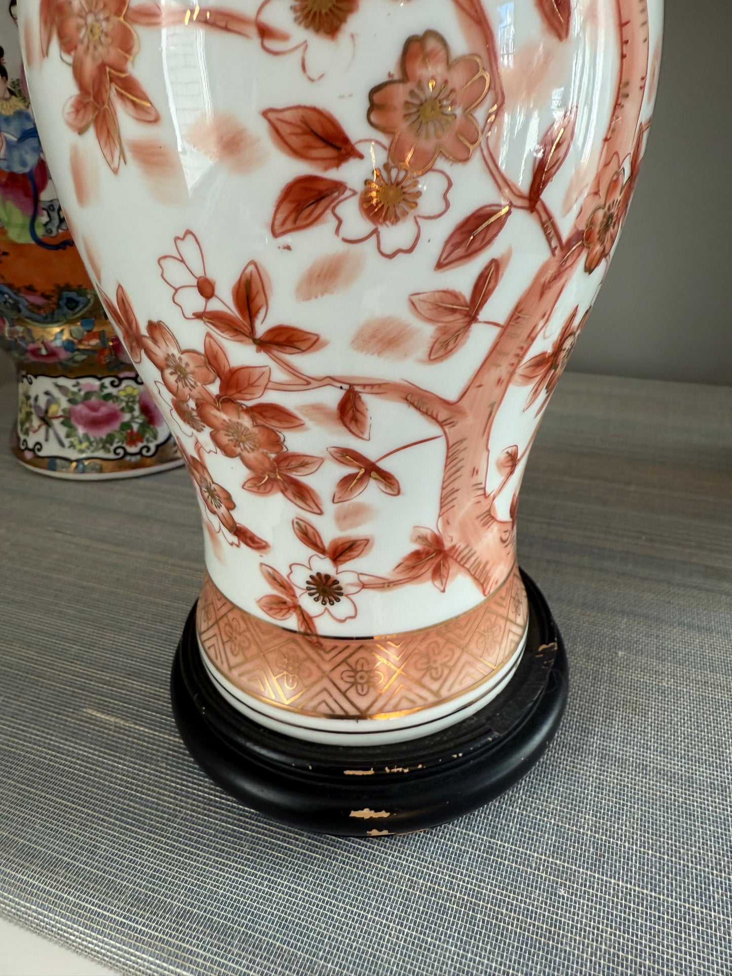Vintage Porcelain Coral Orange Chinoiserie 28” Lamp w/ Brass Fan Finial