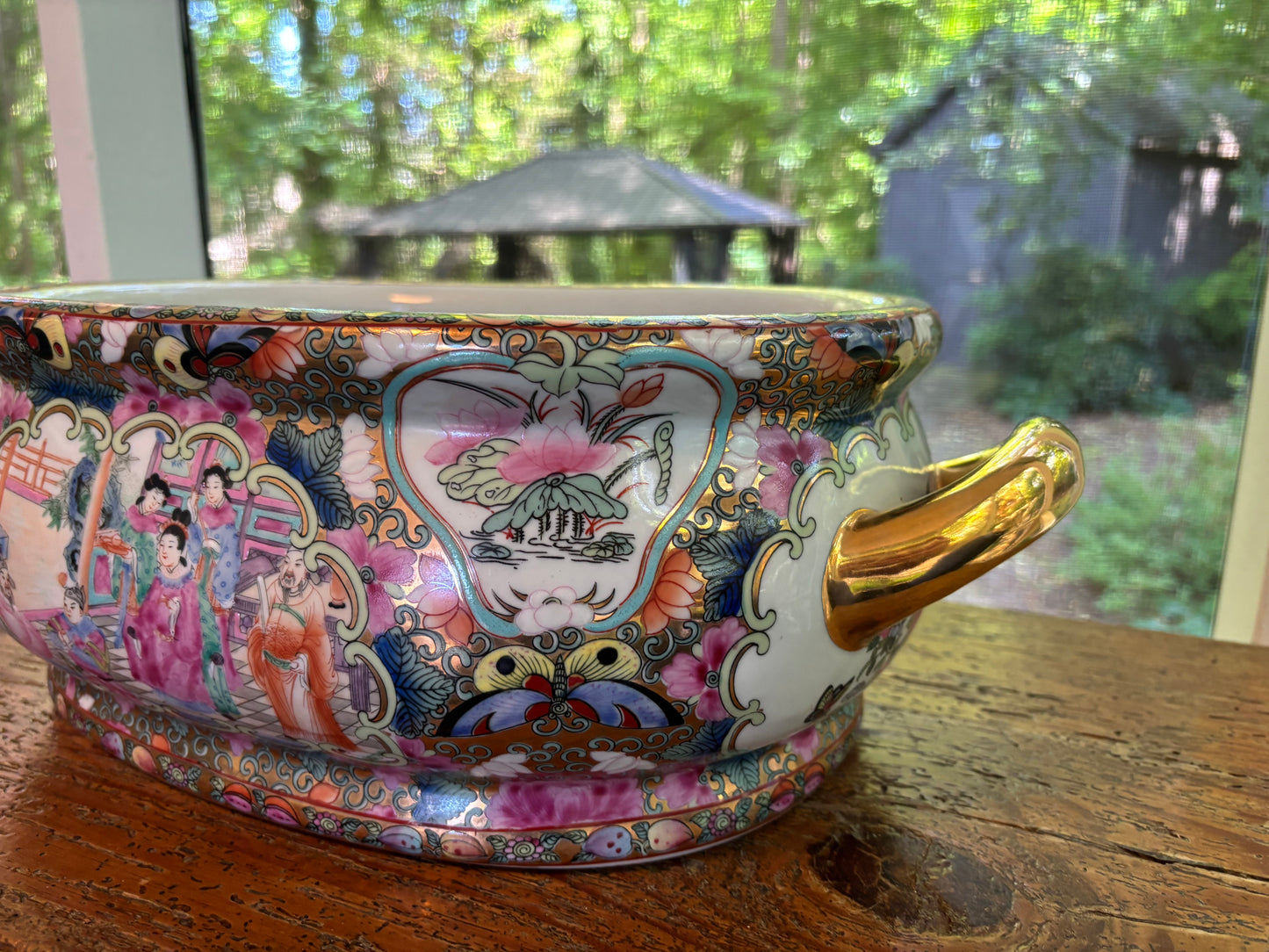 Stunning Famille Rose Medallion footbath with gold!