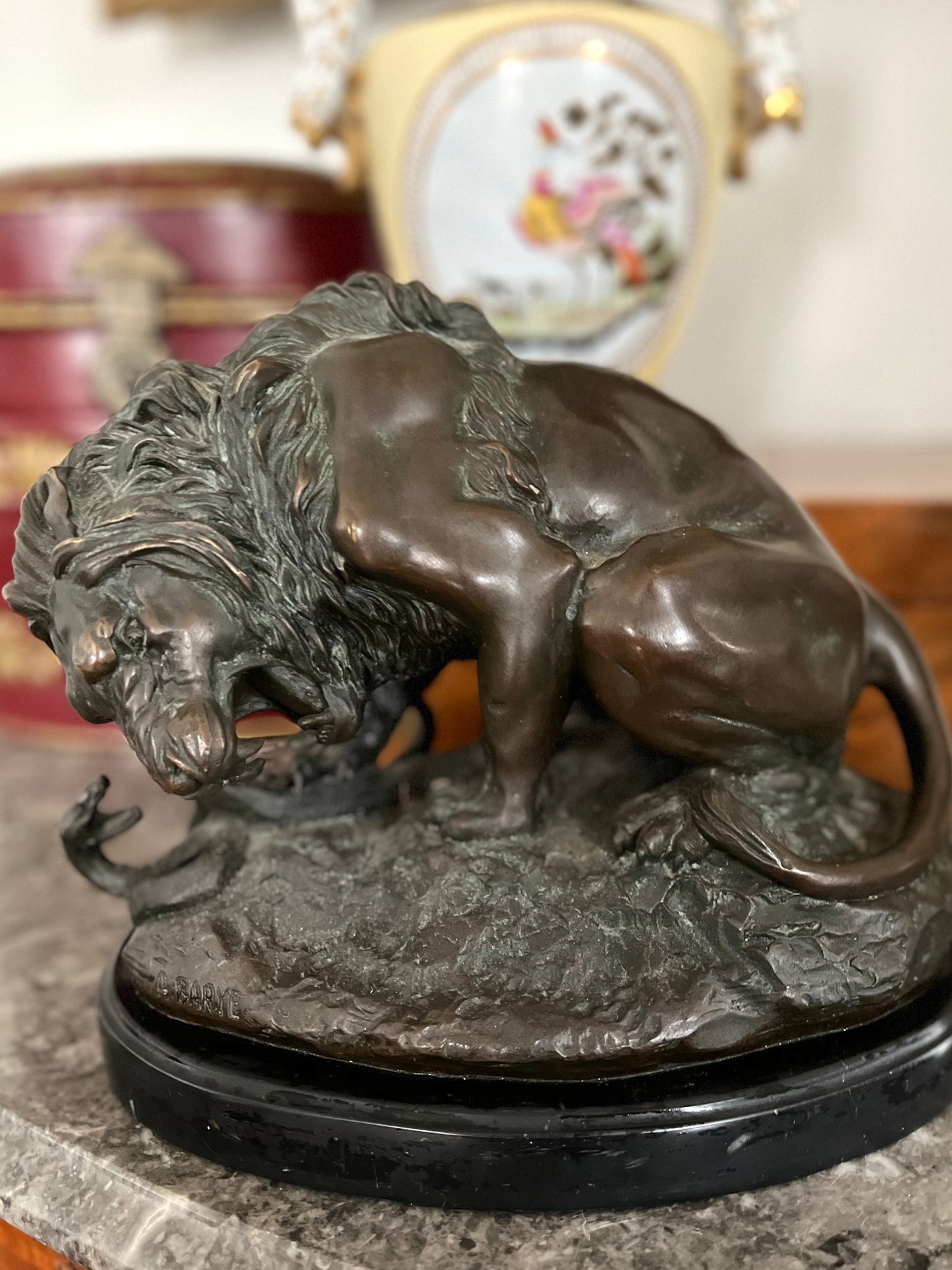 French Animalier Bronze Lion Sculpture “Lion au Serpent” (Barye Recast) on Marble Plinth — Early 20th Century