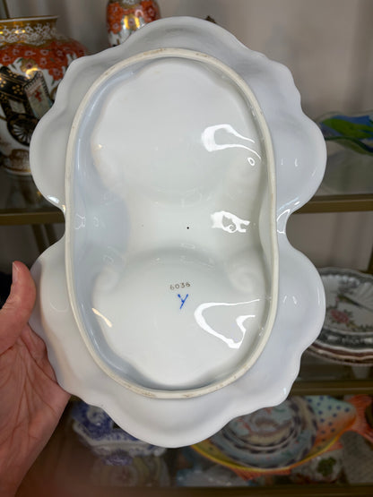 Beautiful white and gold divided dish with handle!