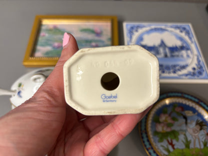 Lovely praying Madonna figurine by Goebel!