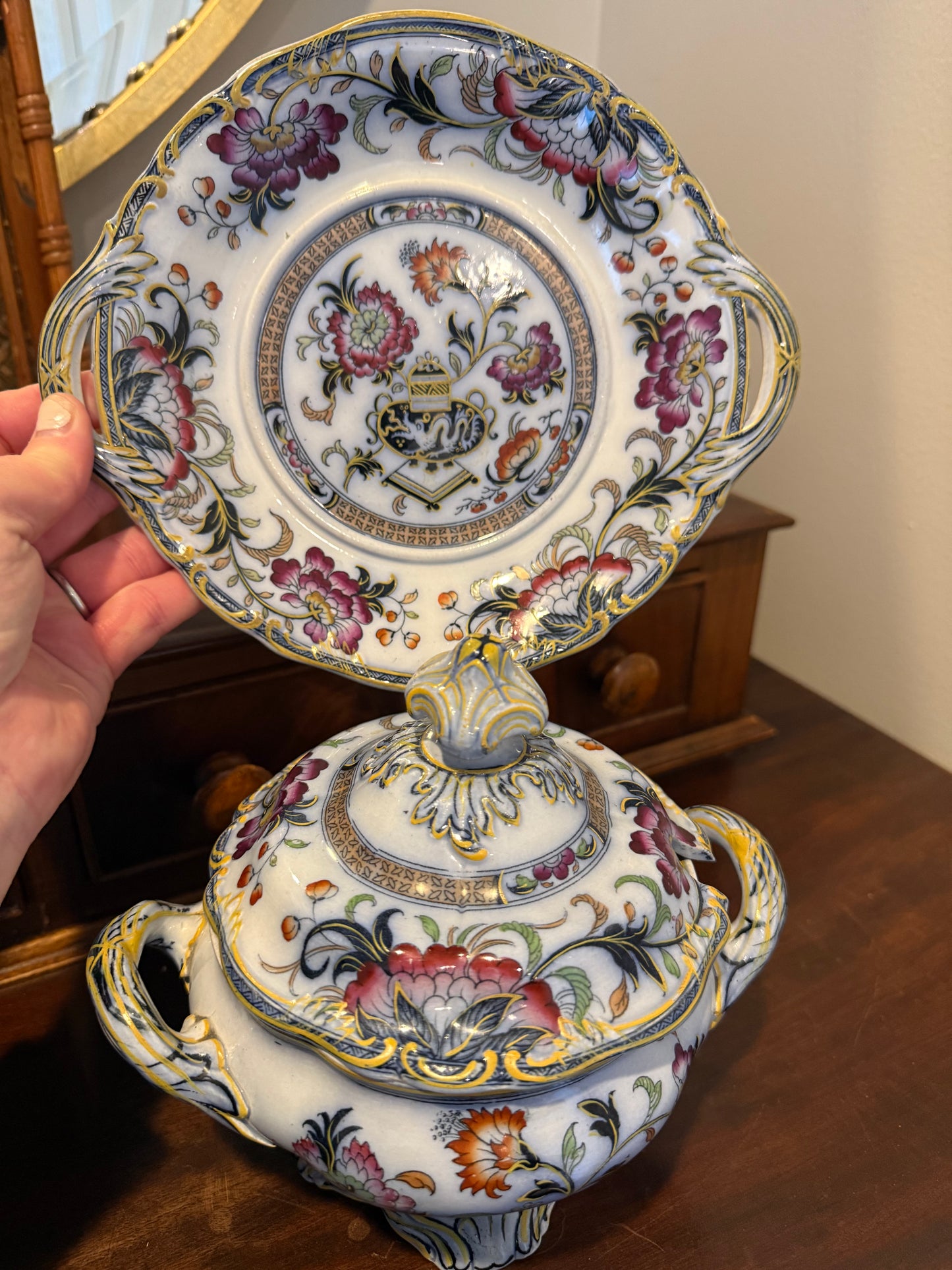 RESERVED Live 6/2 for T - Stunning Mason’s Lidded Tureen with Underplate