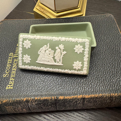 Reserved Mary Wedgwood sage green rectangle box