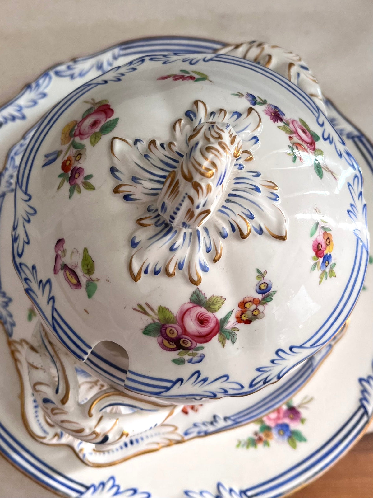 Live 09/20 Beautiful Antique French Old Paris Porcelain Five-Piece Sauce Tureen & Plate Set, c.1830–1850