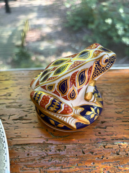 Gorgeous Royal Crown Derby Imari frog!