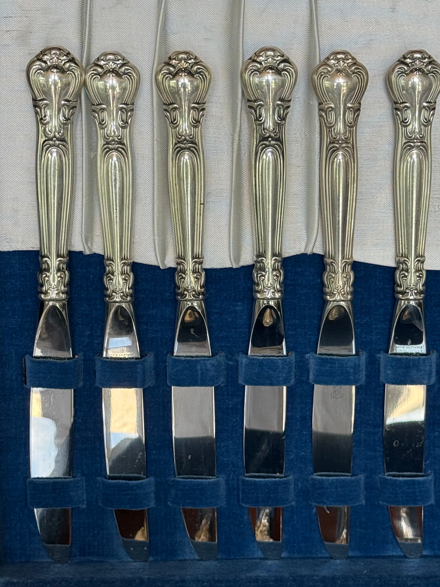 Gorham Unmonogrammed Chantilly Sterling Silver 75-Piece Flatware Set W/ Storage Box