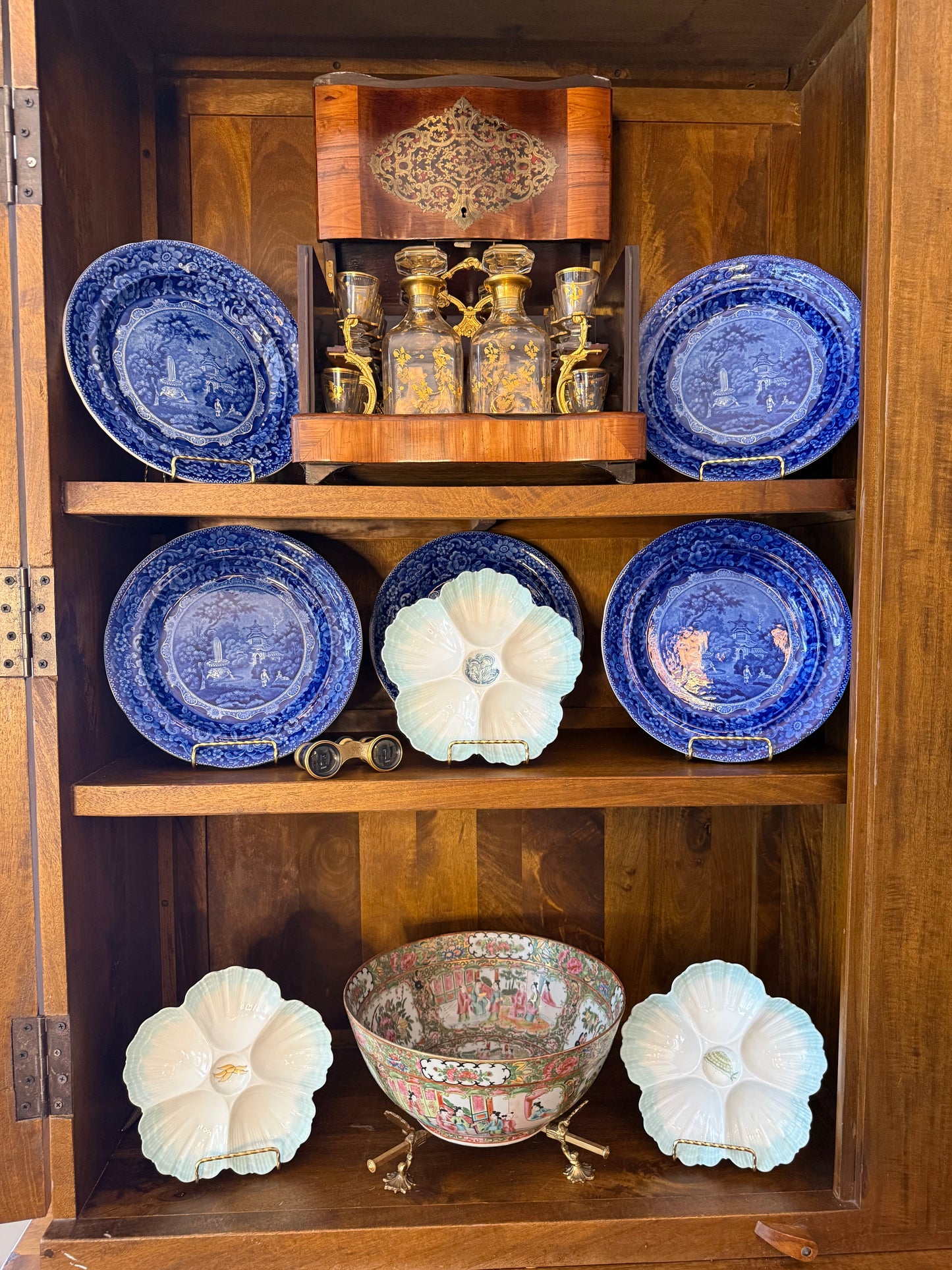 Stunning Set of 6 Antique Historical Blue Transferware 10” Plates