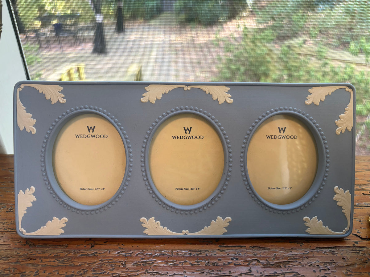 Stunning Wedgwood frame!