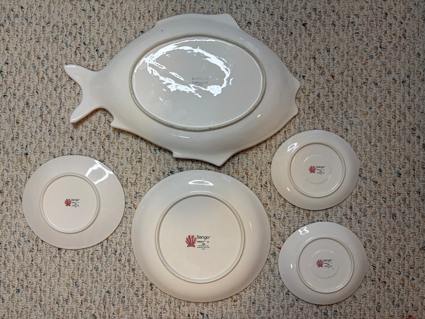 Beautiful Instant plate wall or entertaining set!