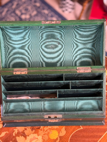 Antique William Comyns Green Leather Stationery Box with Sterling Silver Mounts | London 1901 | DA4609