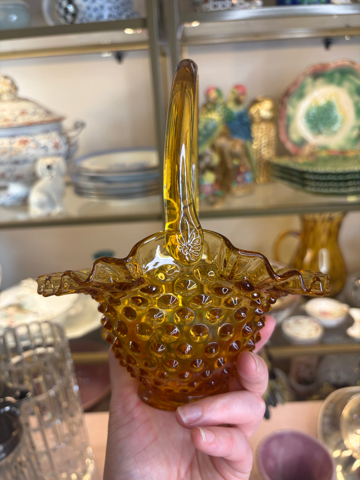 Amber basket with hobnail and ruffled edges!
