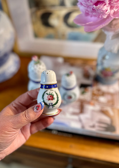 GORGEOUS Richard Ginori Princess Blue Porcelain Sugar Shaker Set, Made in Italy