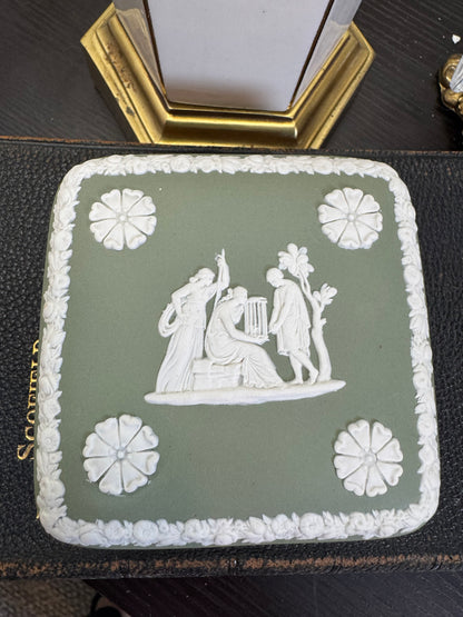Wedgwood sage green and white square box