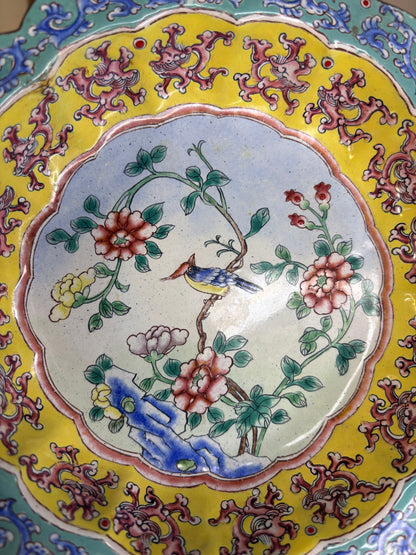 Beautiful enamel bird bowl with scalloped edges! As is!
